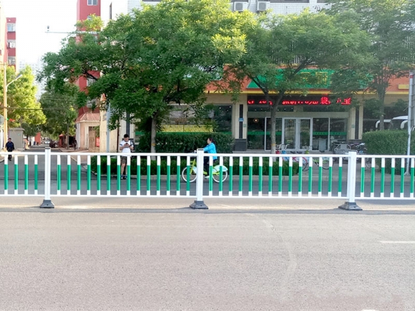 道路護(hù)欄